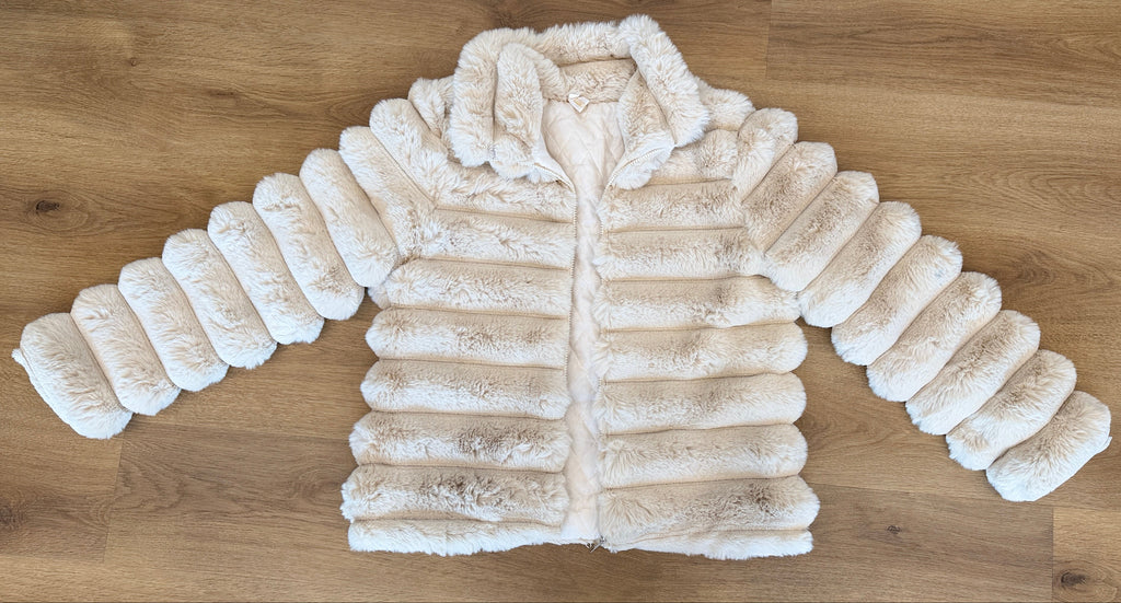 Faux fur Jacket with quilted polyester lining