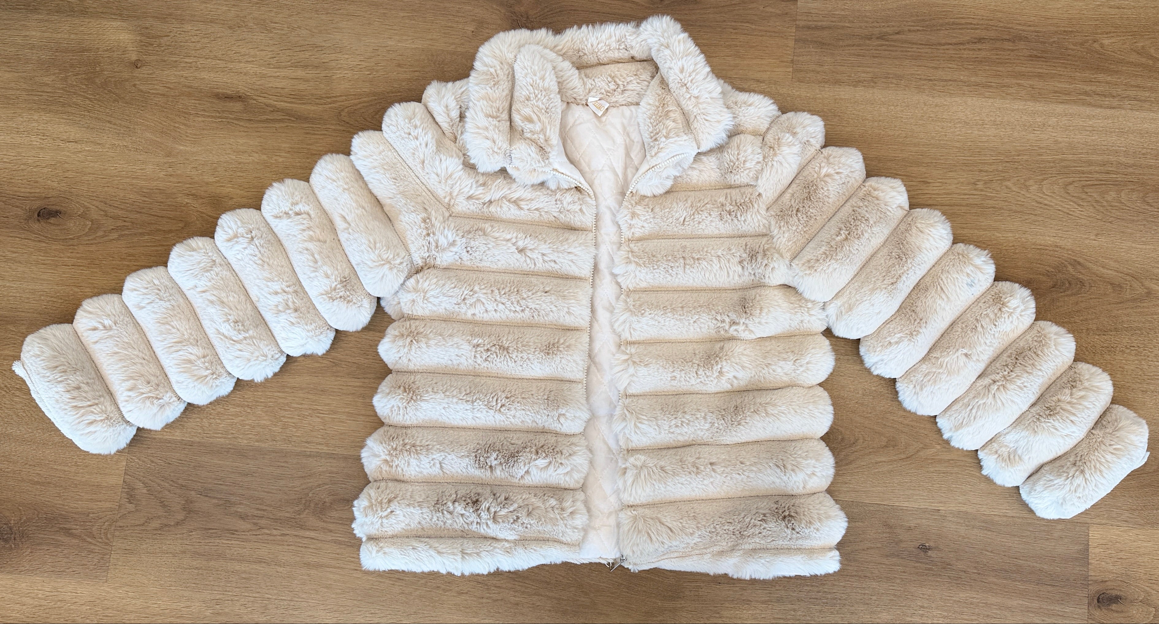 Faux fur Jacket with quilted polyester lining