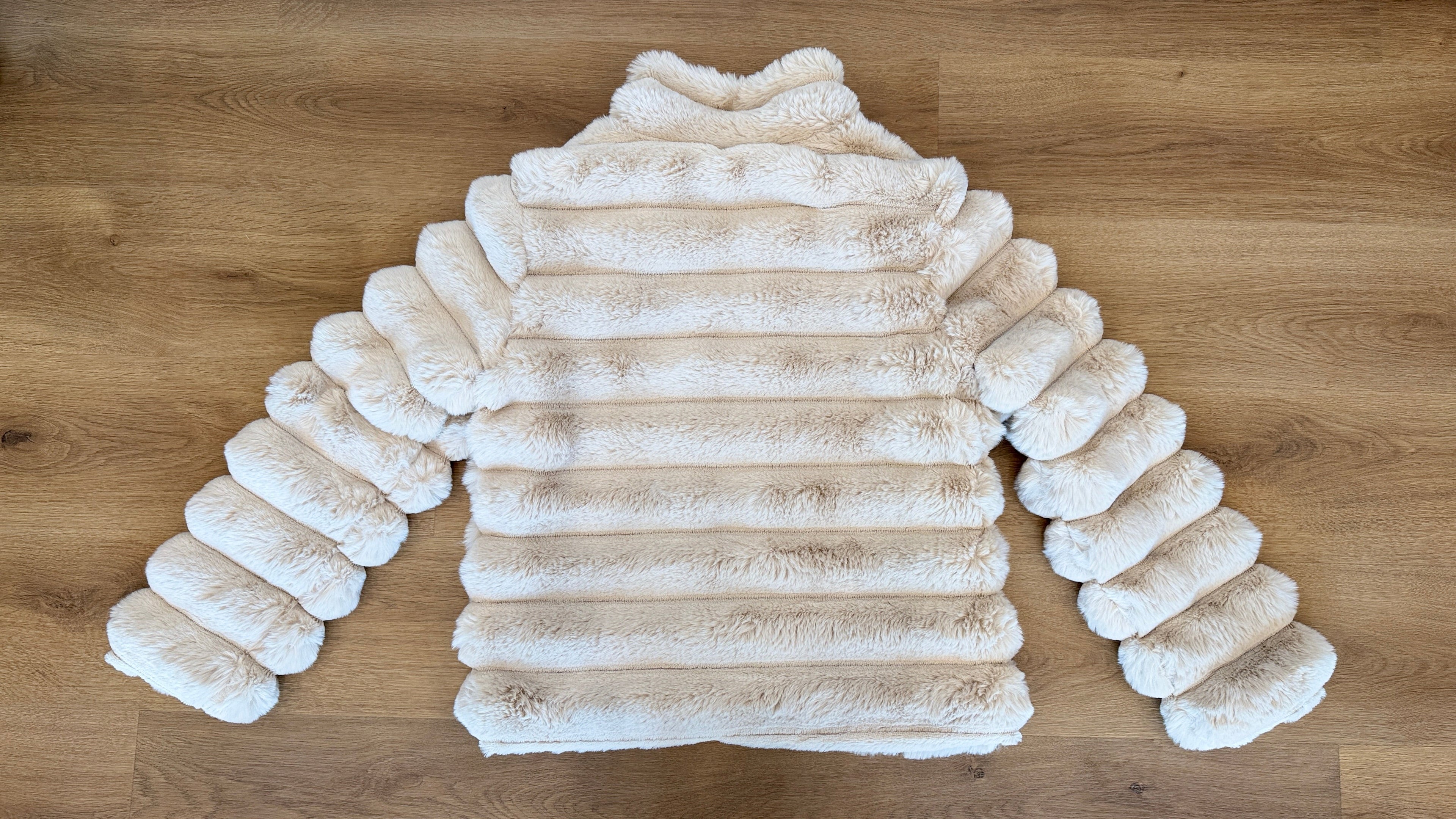 Faux fur Jacket with quilted polyester lining