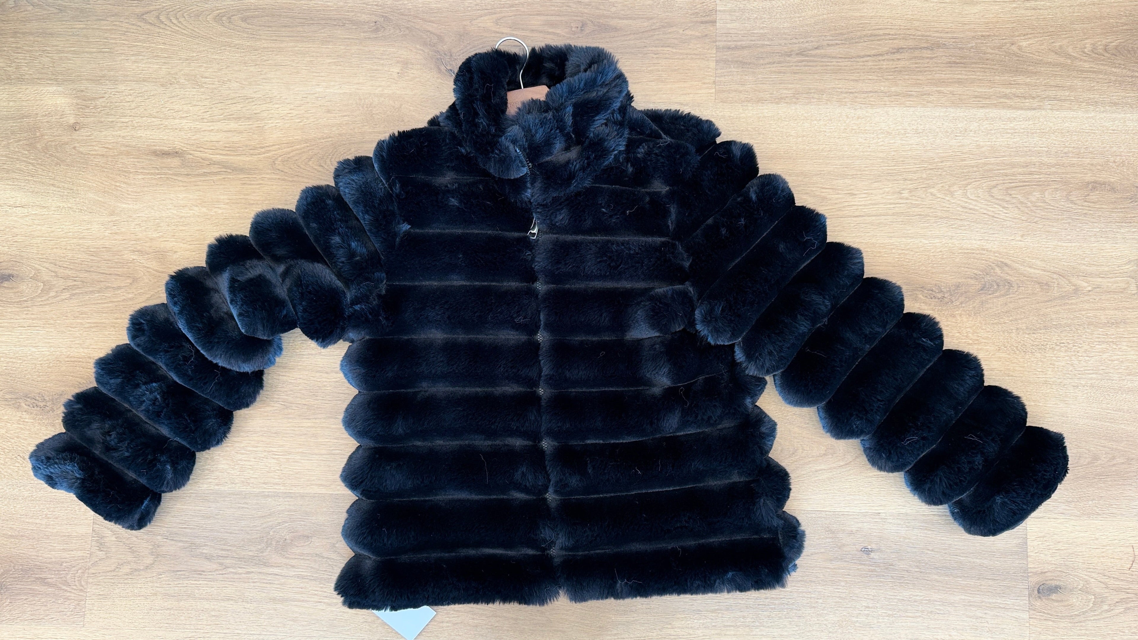 Faux fur Jacket with quilted polyester lining