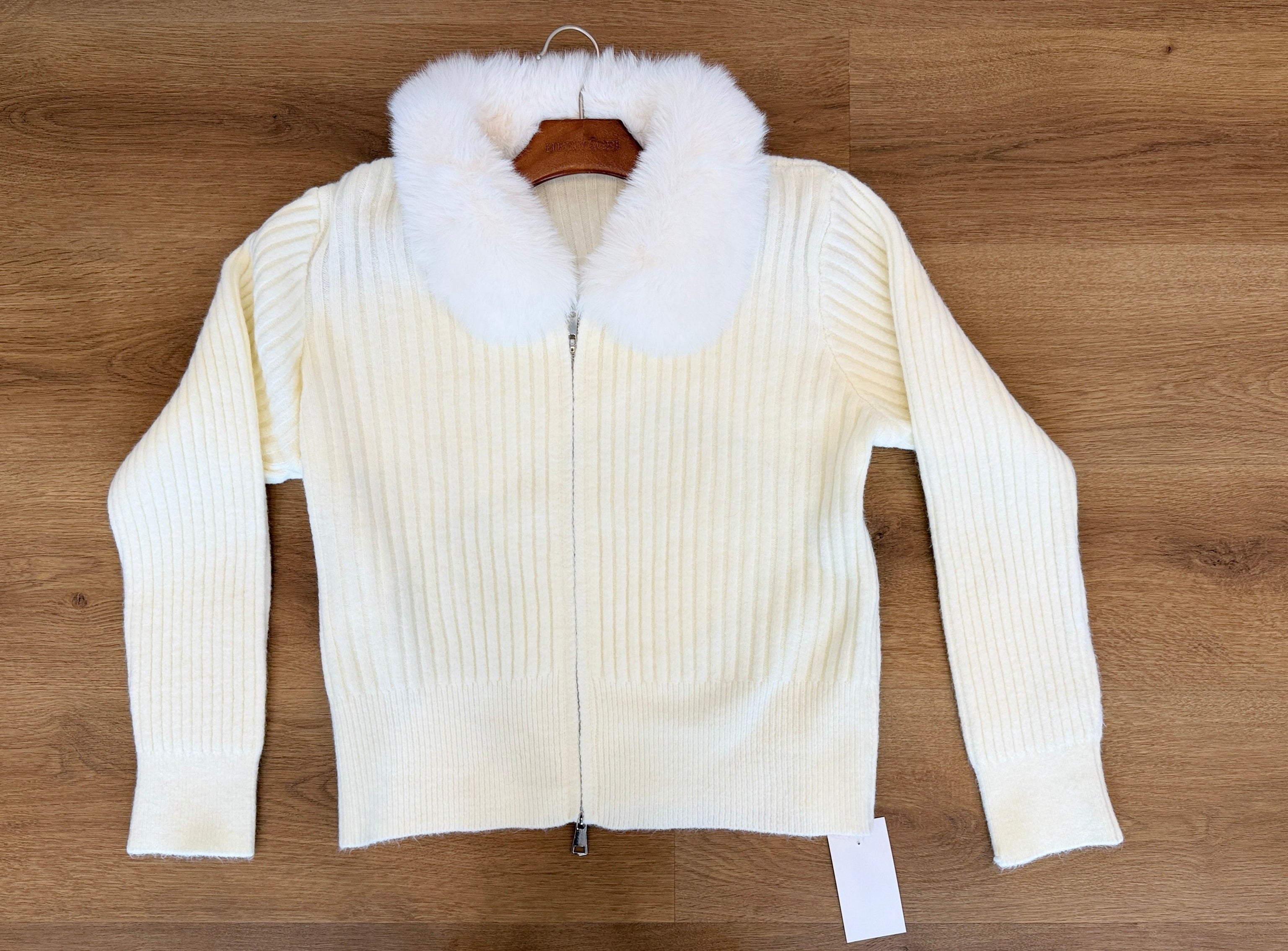 Beautiful Zip-up sweater jacket  with Fur on Collar