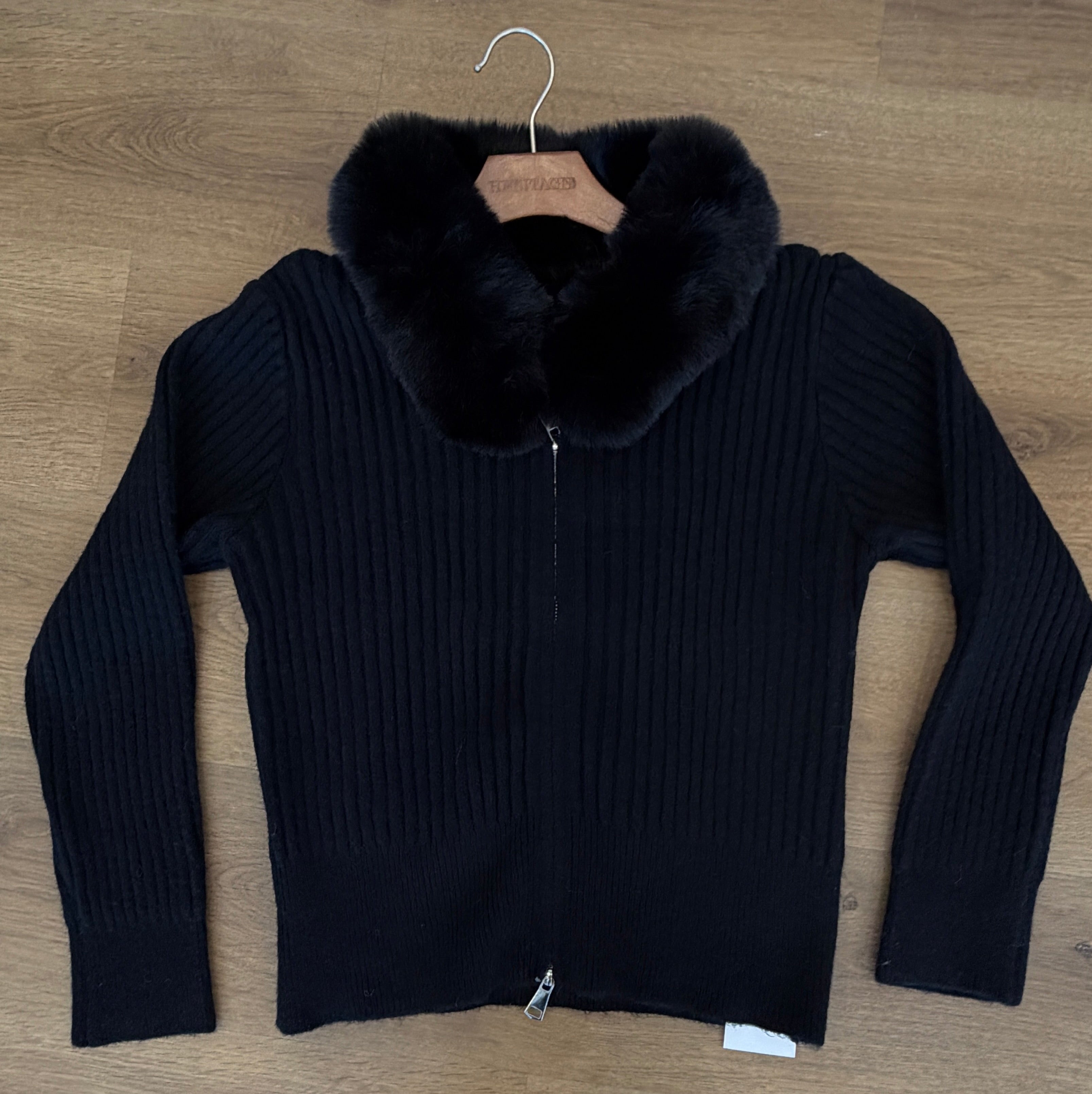 Beautiful Zip-up sweater jacket  with Fur on Collar
